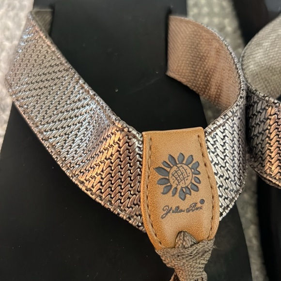 Yellow Box Flip Flops - Picture 2 of 6